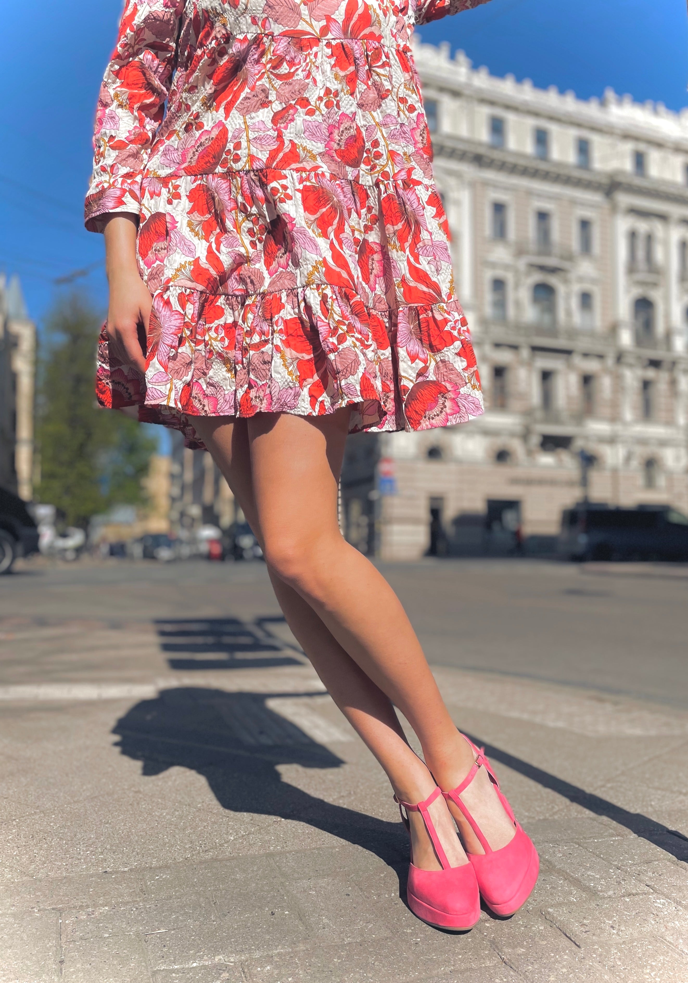 Jeanne Pink Suede Wedges